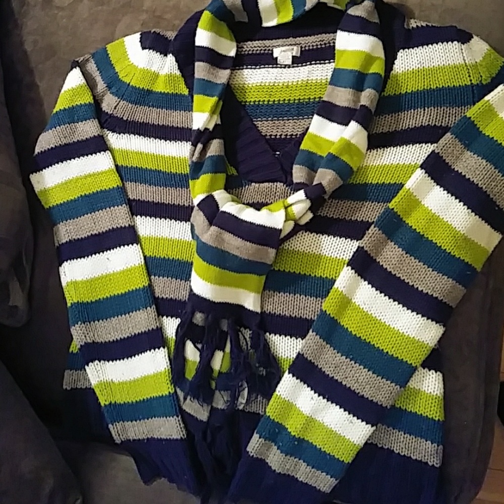 Matching V Neck Sweater and Scarf Set